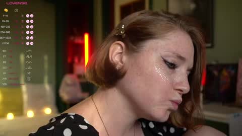 Evi online show from 04-17-26, 04:32