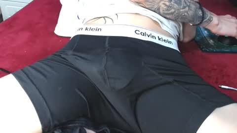 Snapshot of _thomas_hot_ chatting on 02-21-25, 08:40 Thomas online show from 02-21-25, 08:40