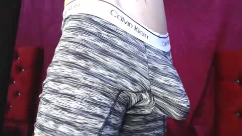 Snapshot of _thomas_hot_ chatting on 03-01-25, 07:48 Thomas online show from 03-01-25, 07:48