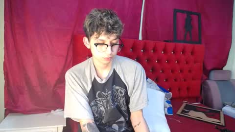 Snapshot of _thomas_hot_ chatting on 03-02-25, 01:58 Thomas online show from 03-02-25, 01:58