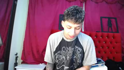 Snapshot of _thomas_hot_ chatting on 03-09-25, 08:10 Thomas online show from 03-09-25, 08:10