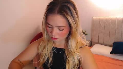 _tiffany1 online show from 02-01-26, 06:06