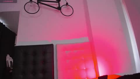 Snapshot of _tiffanyy chatting on 02-13-25, 03:24 Tifany online show from 02-13-25, 03:24