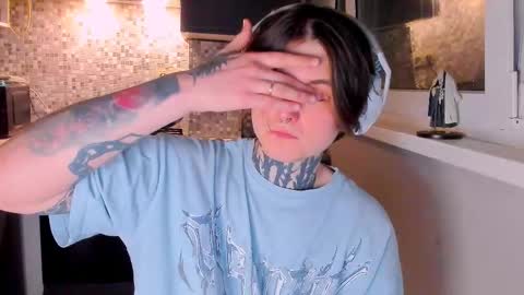 _torfin_ online show from 03-08-26, 11:19