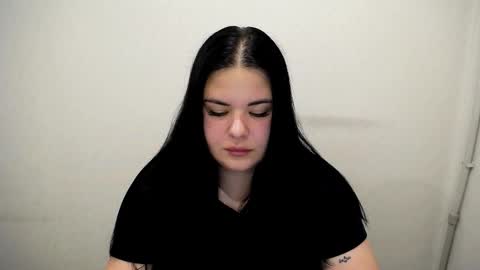 Trisha online show from 10-27-25, 02:43