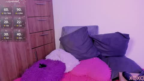     online show from 04-09-26, 05:07