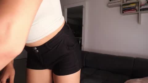 Snapshot of _vahos chatting on 07-15-26, 12:21 Anastasia Vahos online show from 07-15-26, 12:21