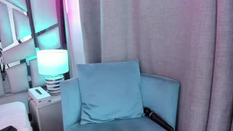 _valeria_saenz_ online show from 07-24-26, 03:48