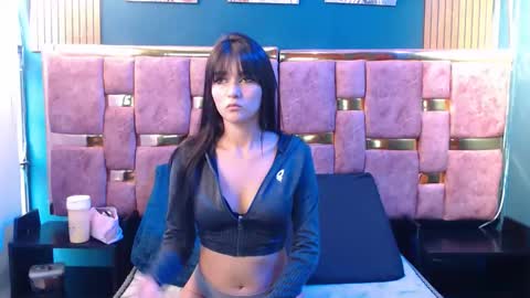 _valery34_ online show from 04-23-26, 12:29