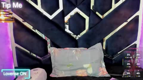   Vermeil   online show from 10-26-25, 05:30