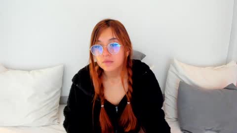 Snapshot of _vix555_ chatting on 12-14-24, 02:42 Vix online show from 12-14-24, 02:42