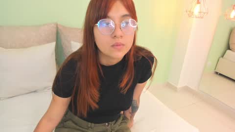 Snapshot of _vix555_ chatting on 02-04-25, 09:41 Vix online show from 02-04-25, 09:41