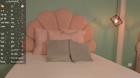 Snapshot of _vix555_ chatting on 02-08-25, 02:26 Vix online show from 02-08-25, 02:26