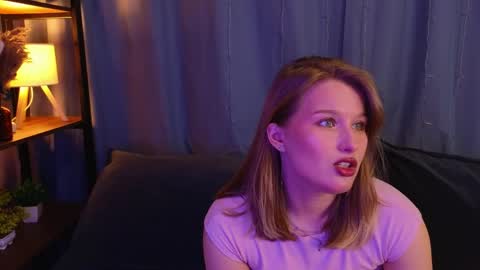 _watchmesmile_ online show from 04-22-26, 04:26
