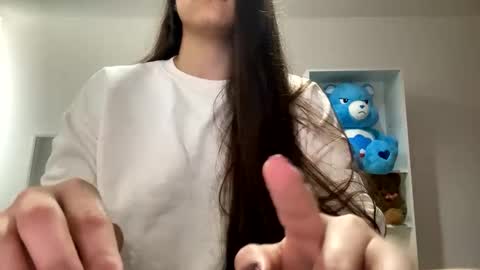 Fernanda  online show from 10-23-25, 04:06