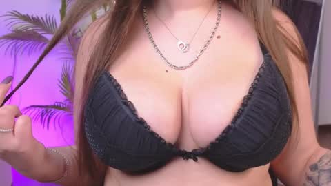 Wendy online show from 01-25-25, 07:39