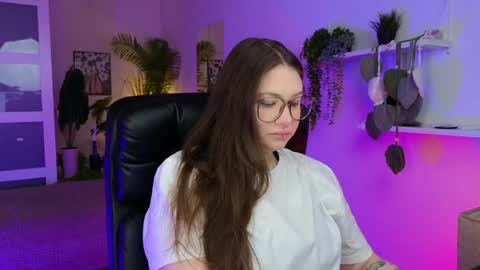 Wendy online show from 05-13-26, 01:52