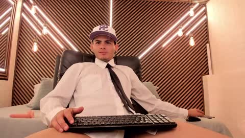 Snapshot of _white_fox_ chatting on 02-07-25, 04:16 white fox online show from 02-07-25, 04:16