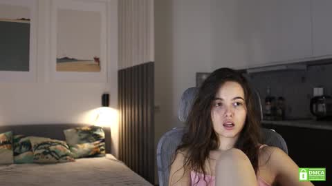 Kristina online show from 11-19-25, 11:54