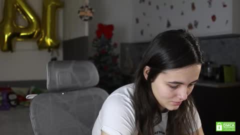 Kristina online show from 12-14-25, 11:48