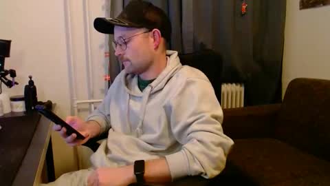 Snapshot of _whoisthatguy_ chatting on 12-18-25, 03:51 _whoisthatguy_ online show from 12-18-25, 03:51