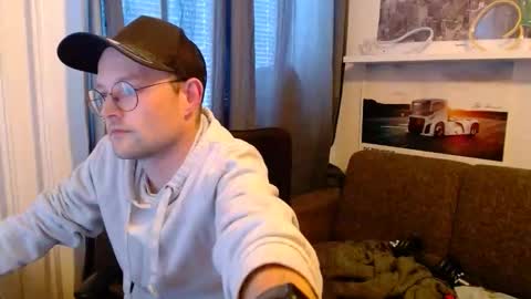 Snapshot of _whoisthatguy_ chatting on 05-12-26, 04:48 _whoisthatguy_ online show from 05-12-26, 04:48