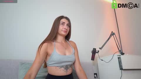 Lily online show from 09-27-25, 08:47