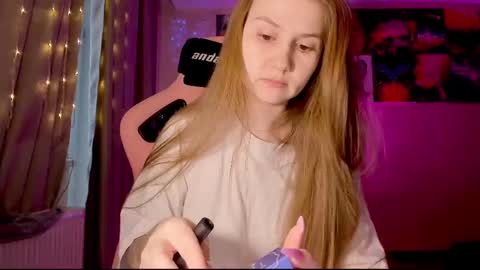 Enni online show from 02-11-25, 07:33