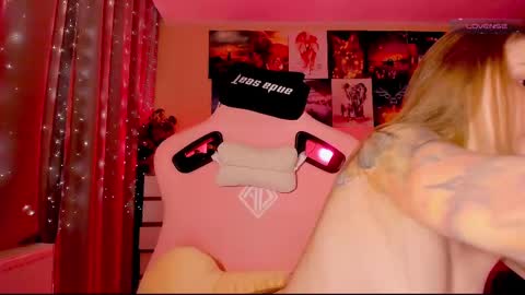 Enni online show from 02-18-25, 07:32