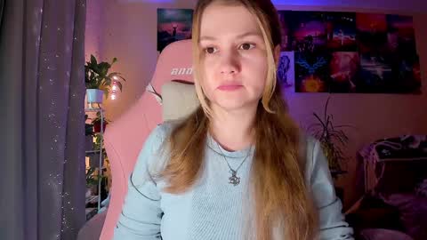 Enni online show from 09-26-25, 06:28