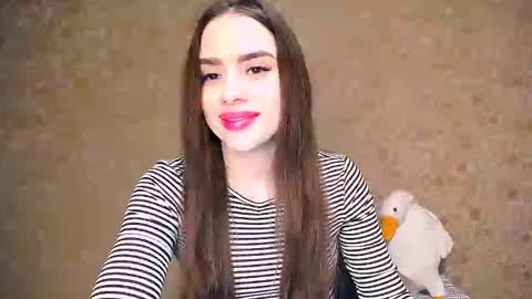 Snapshot of _your_fantasy_girl chatting on 02-13-25, 08:34 Alisa online show from 02-13-25, 08:34