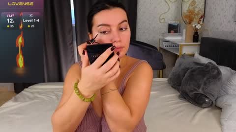 Snapshot of _your_sweetdream chatting on 12-18-24, 08:20 Jasmine online show from 12-18-24, 08:20
