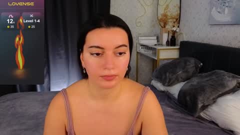 Snapshot of _your_sweetdream chatting on 12-30-24, 07:59 Jasmine online show from 12-30-24, 07:59