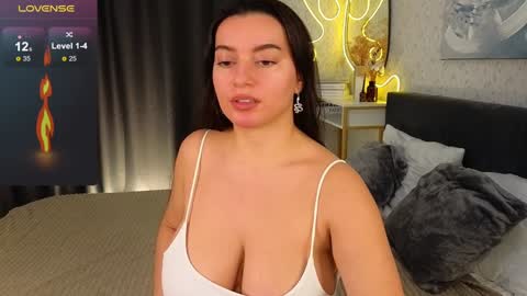 Snapshot of _your_sweetdream chatting on 01-19-25, 08:18 Jasmine online show from 01-19-25, 08:18