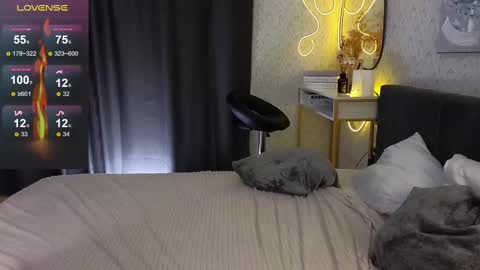 Snapshot of _your_sweetdream chatting on 02-12-25, 11:18 Jasmine online show from 02-12-25, 11:18