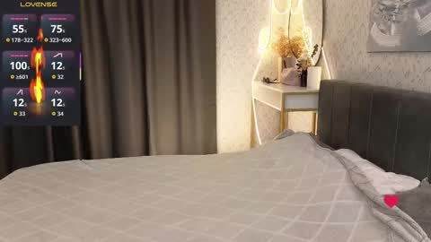 Snapshot of _your_sweetdream chatting on 10-17-25, 08:28 Jasmine online show from 10-17-25, 08:28