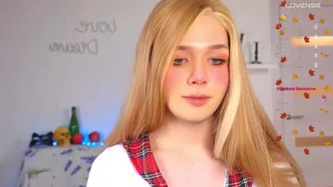 LITTLE FOX online show from 10-31-25, 03:24