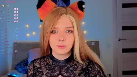 LITTLE FOX online show from 01-16-26, 04:11