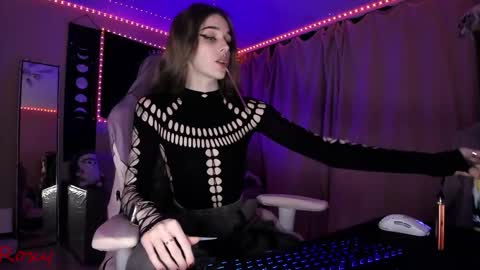 Roxy online show from 04-23-26, 03:14