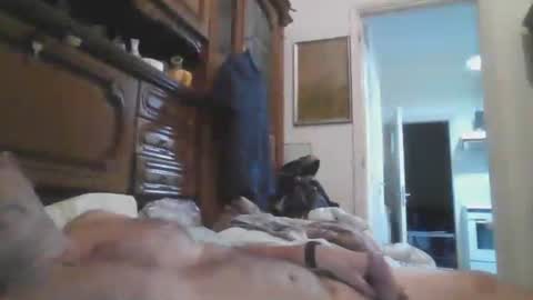 Snapshot of a203530 chatting on 06-24-26, 10:09 a203530 online show from 06-24-26, 10:09