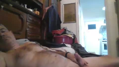 Snapshot of a203530 chatting on 08-09-26, 03:17 a203530 online show from 08-09-26, 03:17