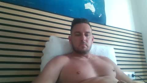 Snapshot of a3cuadros chatting on 06-08-26, 01:55 a3cuadros online show from 06-08-26, 01:55