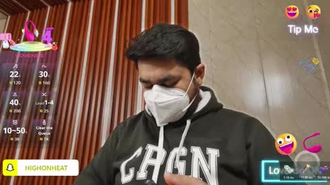 Sleepy owl online show from 01-08-26, 08:27