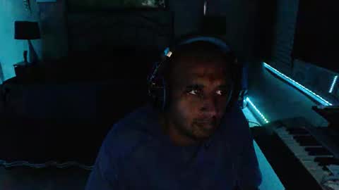 a4orce online show from 10-15-25, 02:01