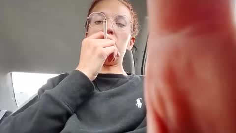 Snapshot of a6909 chatting on 09-18-25, 02:19 Bree Anna online show from 09-18-25, 02:19