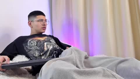 alejo online show from 12-18-24, 03:15