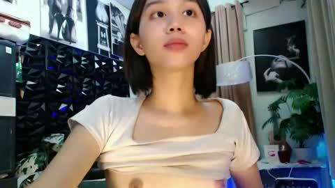 Lovely Yana  online show from 04-08-26, 12:16