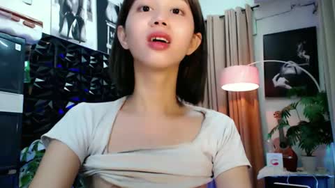 Lovely Yana  online show from 04-24-26, 11:34