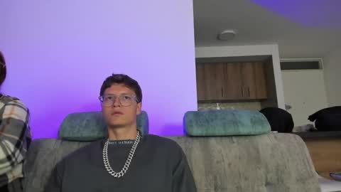 Snapshot of a_sexy_couple__ chatting on 12-11-24, 02:33 A Sexy Couple online show from 12-11-24, 02:33