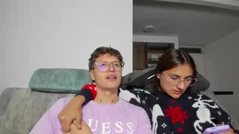 Snapshot of a_sexy_couple__ chatting on 01-26-25, 03:27 A Sexy Couple online show from 01-26-25, 03:27